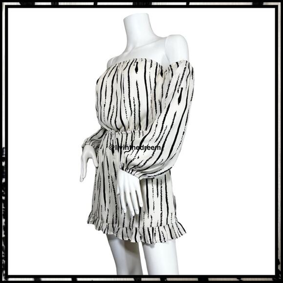 Wild Honey Black And Cream Romper SZ M $59 - Picture 2 of 9